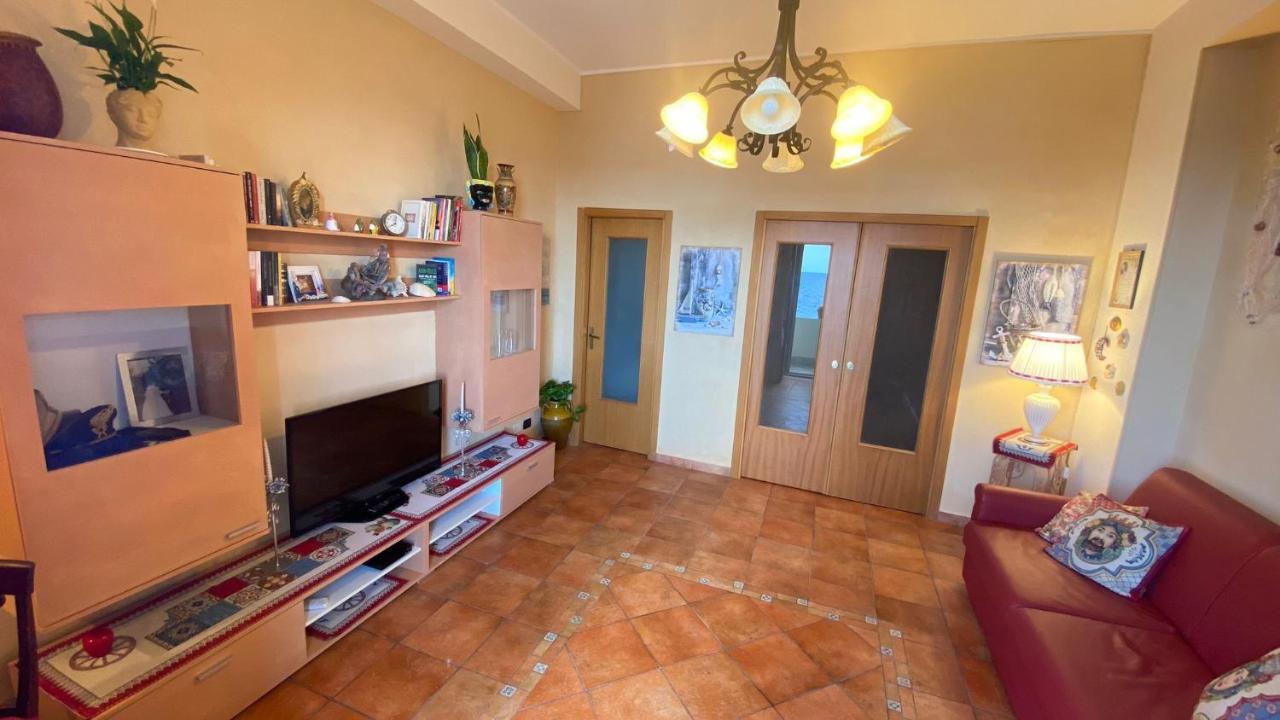 Nice Sicily Little Family Home Acireale Dış mekan fotoğraf